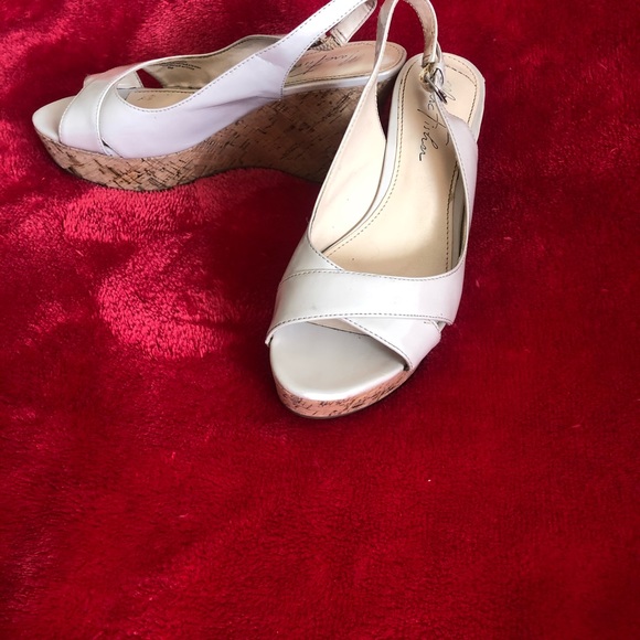 Shoes MARC FISHER CLEARING OUT - Picture 7 of 8